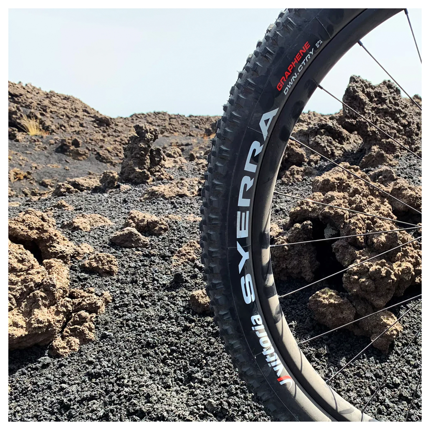 NEUMATICO VITTORIA SYERRA 29X2.4 DOWNCOUNTRY FULL BLACK 4C G2.0 PLEGABLE / FLEXIBLE 11A00361 - Imagen 3